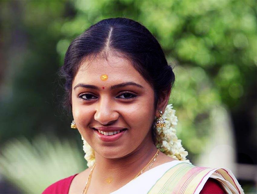 Lakshmi Menon – Biography, Facts & Life Story